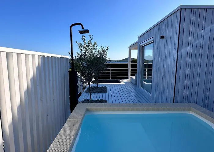 Apartament Aria Buqez *